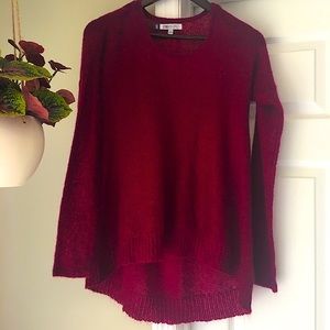 Jennifer Lopez hi low sweater